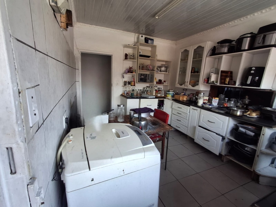 5 Bedroom Property for Sale in Oos Einde North West